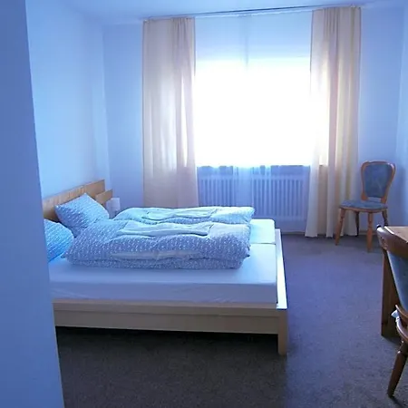 Hostel Strauss Waldbronn